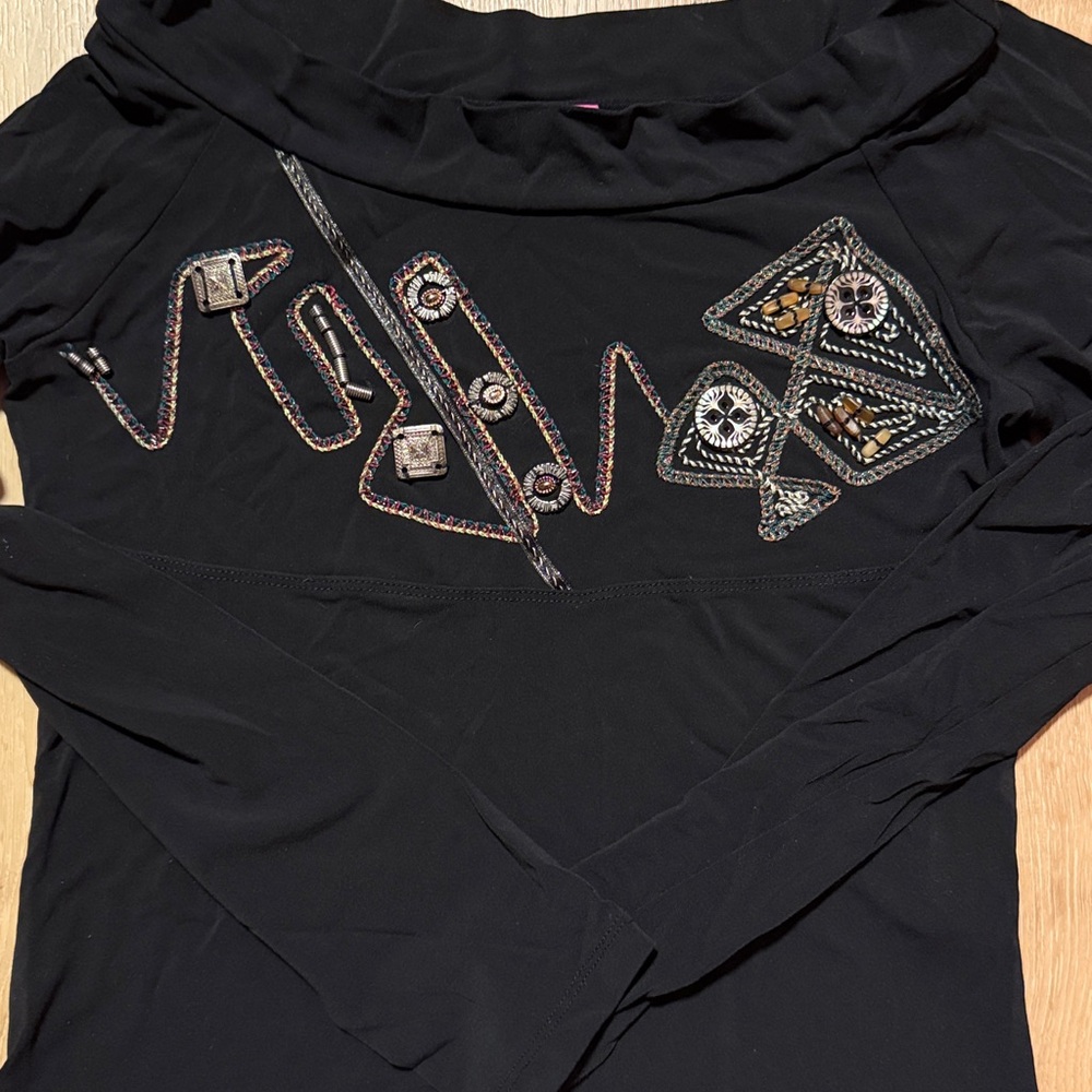 Save The Queen Black Artistic Long Sleeve Top